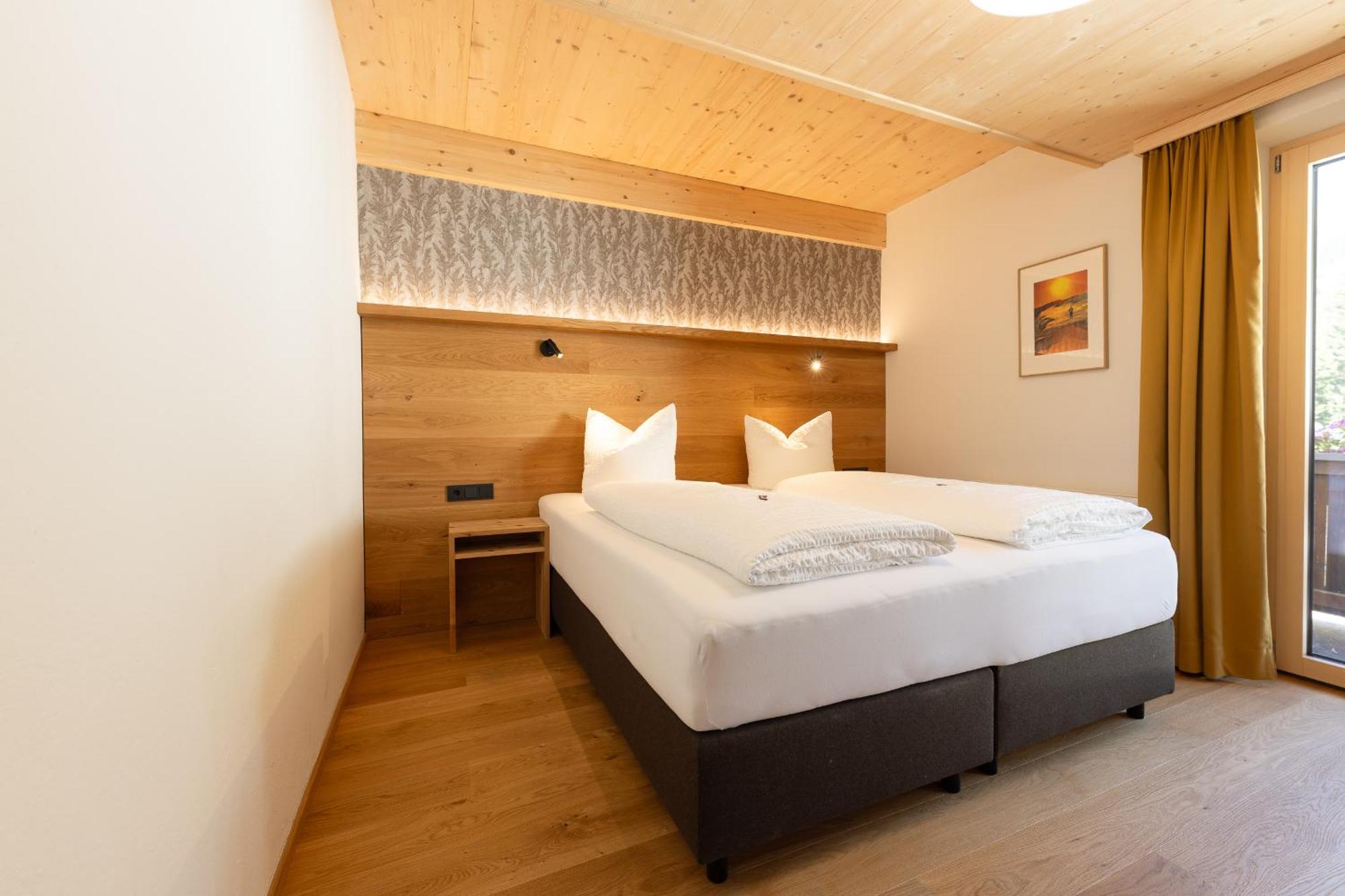 Pension Gulla - Ferienhaus Appartements B&B Neustift im Stubaital Exteriör bild